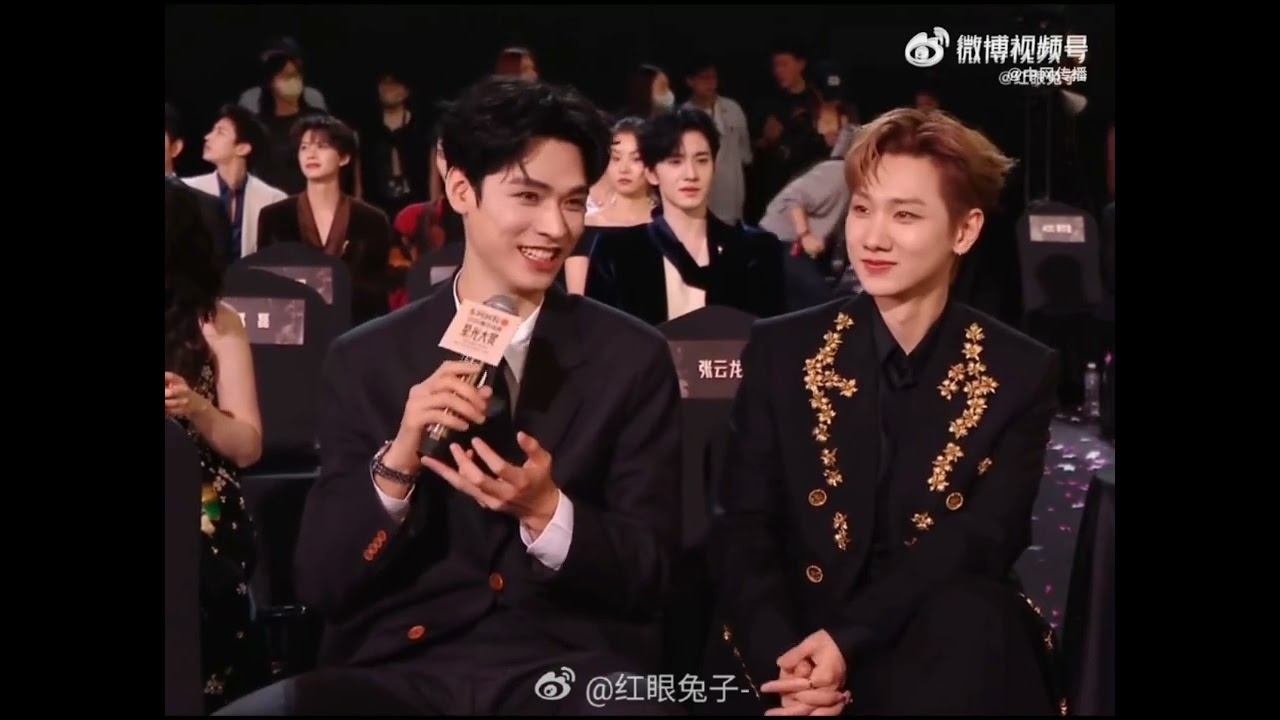 #gongjun #龚俊simon #fashion #starlight Awards 211225