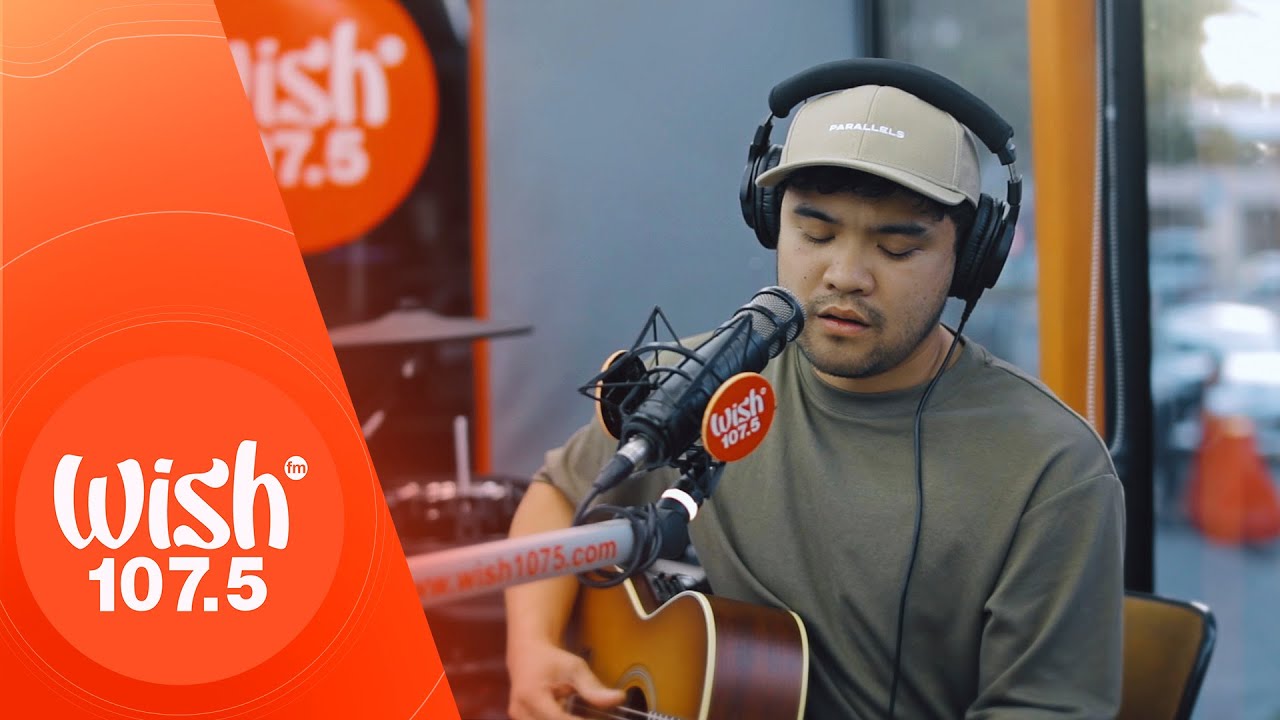 Gabe Bondoc performs 