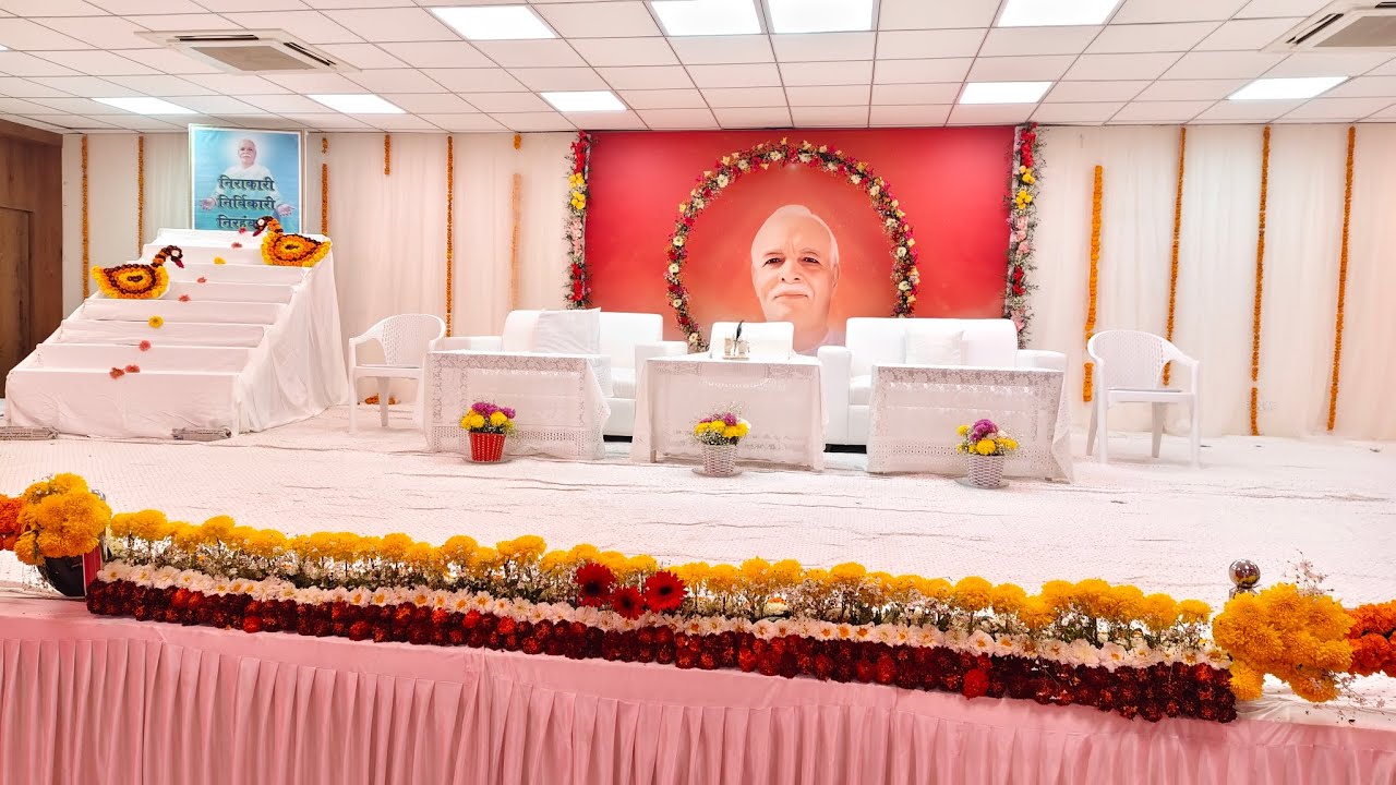 Creating an alaukik vibration for Brahma Baba's Smriti divas at SSB, Sector 115, Noida. 