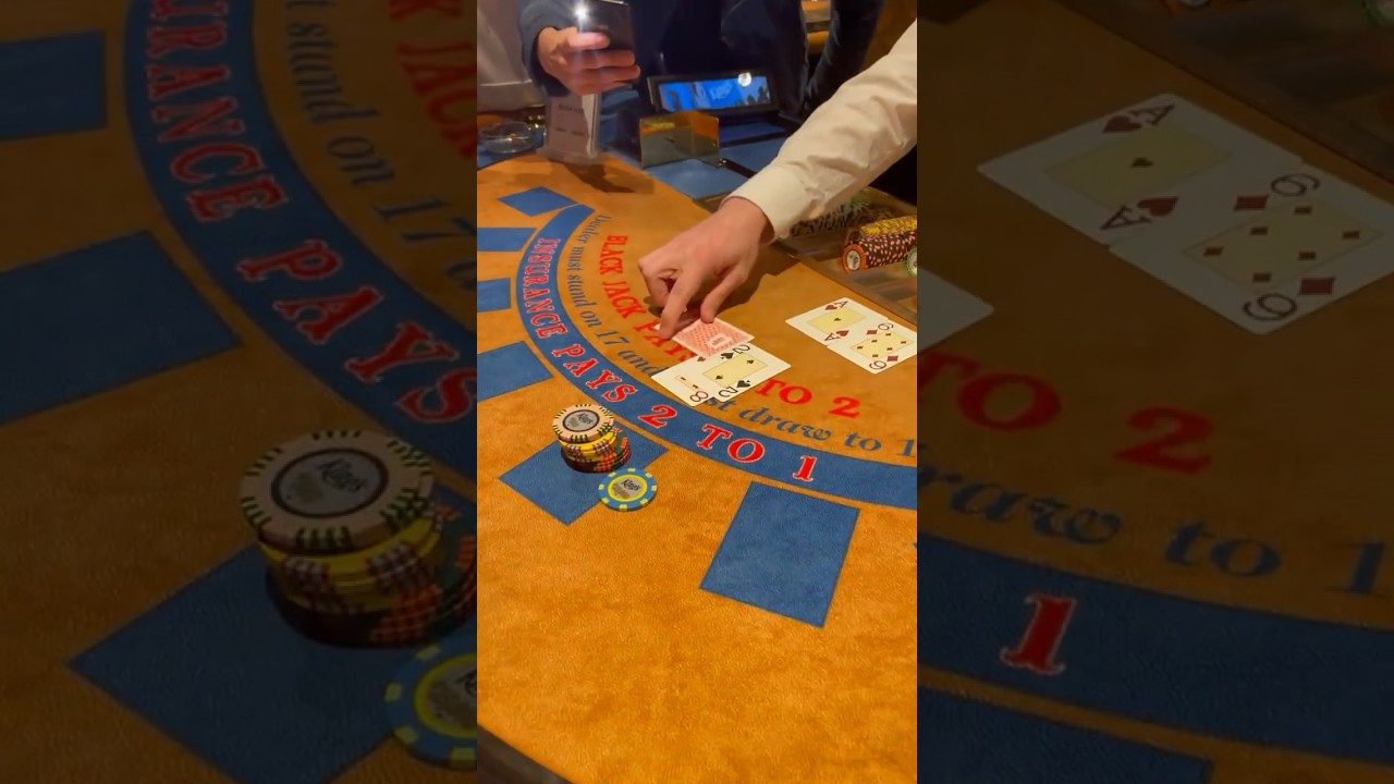 Il risque 50 000&euro; sur un seul coup de blackjack 🤯 #blackjack #casino