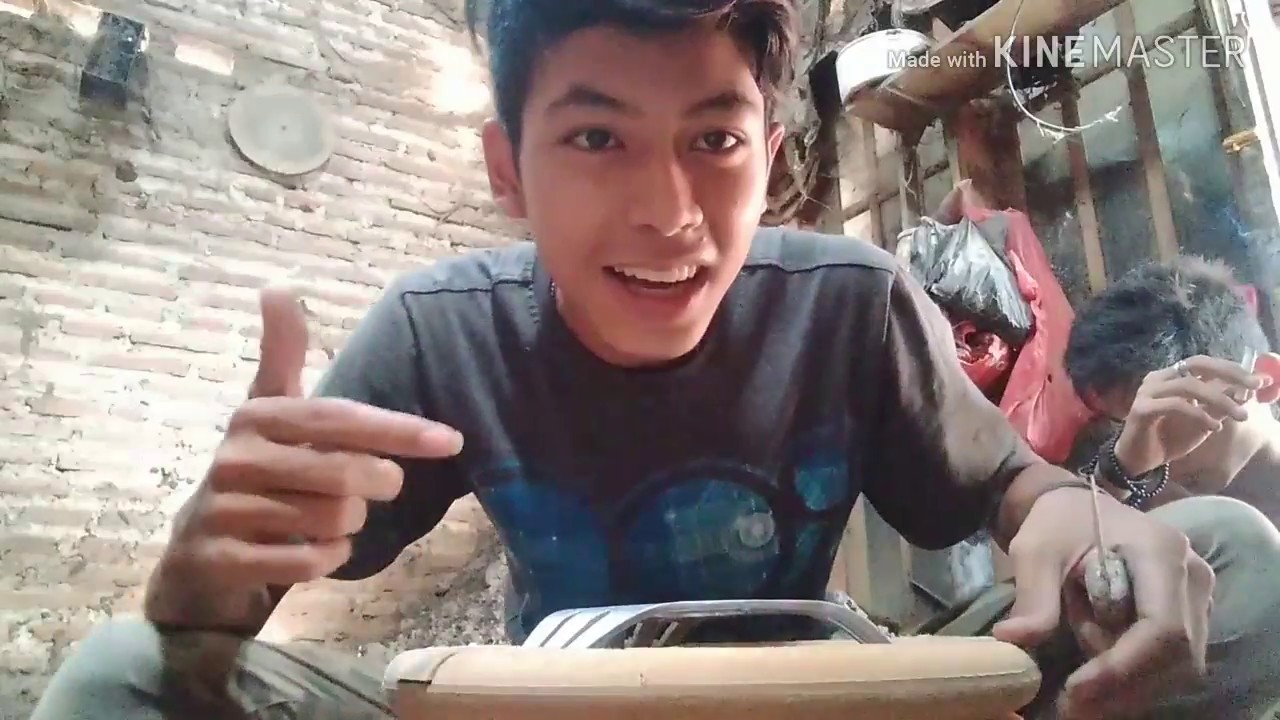 Peroses buat variasi stir mobil dari kayu/mdf