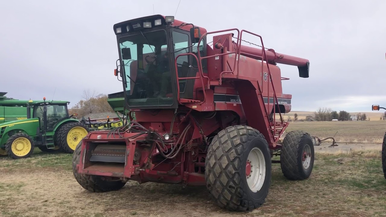 Lot 34 1989 Case IH 1670 Hillside Combine