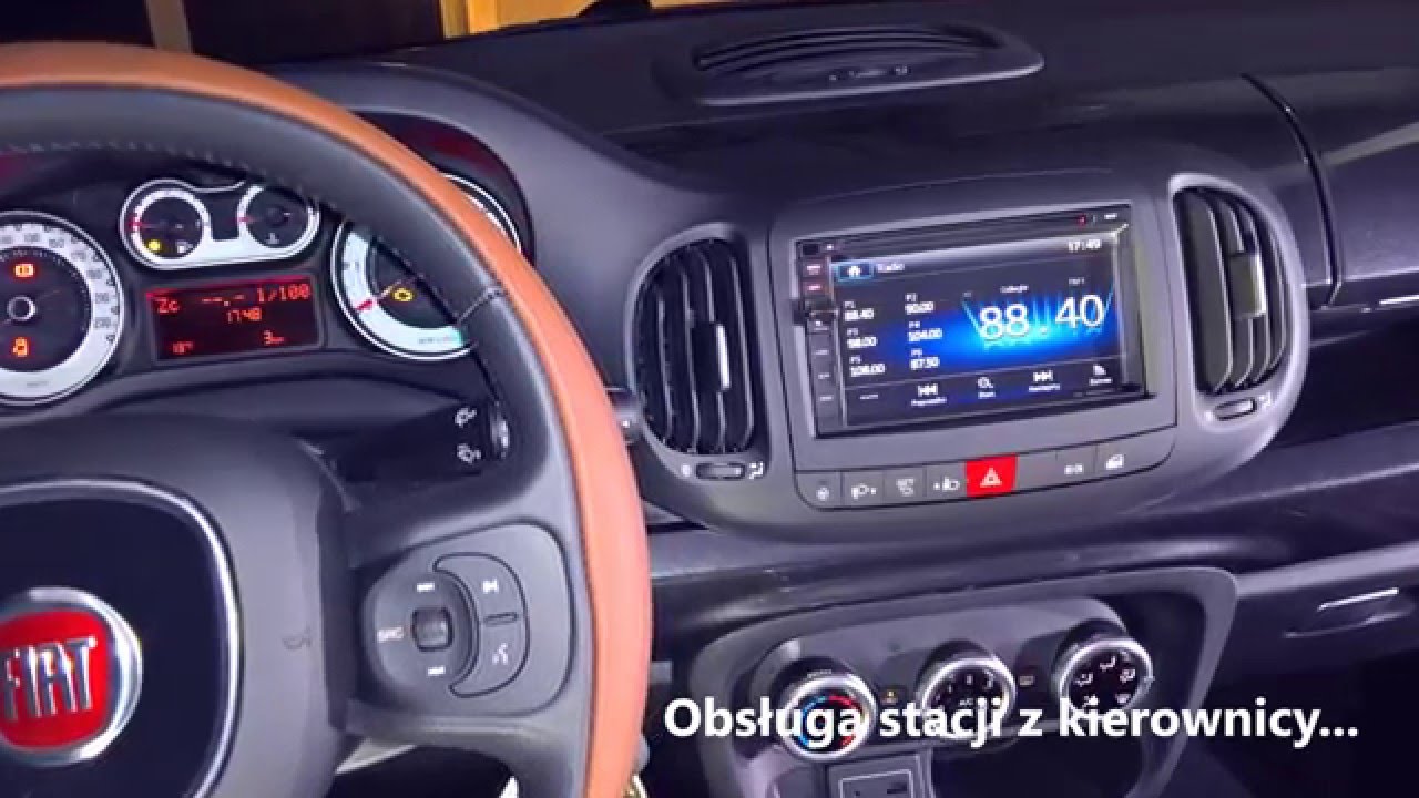 Fiat 500L ze stacją multimedialną