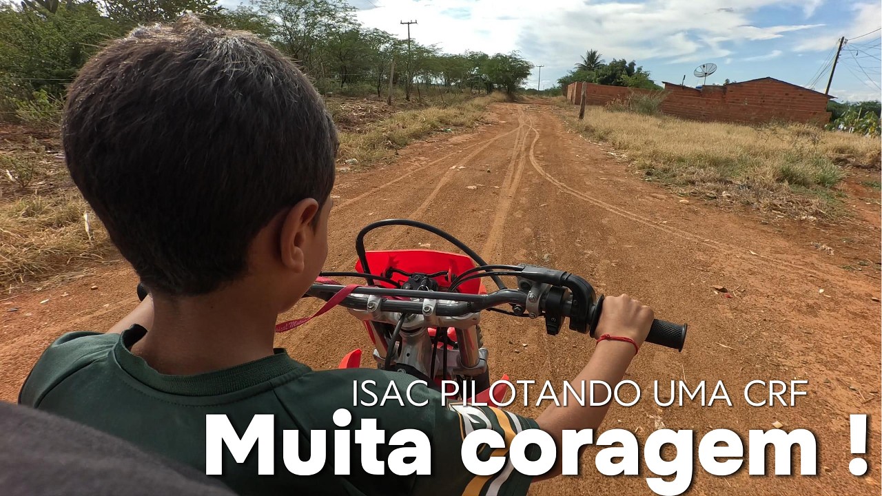 Ele Foi Pilotar a CRF na Roça! Dia de Umbu e Milho