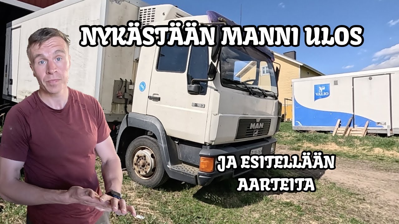 Raivataan Manni pihalle hallista ja tyhjennellään aarteita kontista