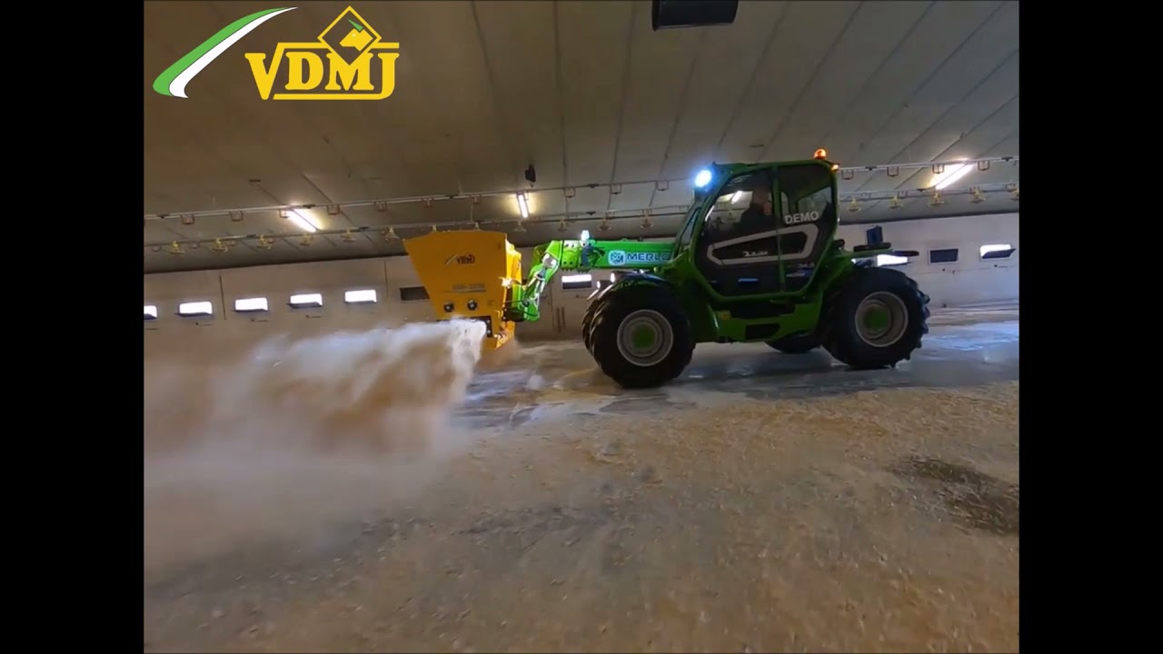 Breedstrooibak voor kippenstallen SSB - VDMJ Machinery