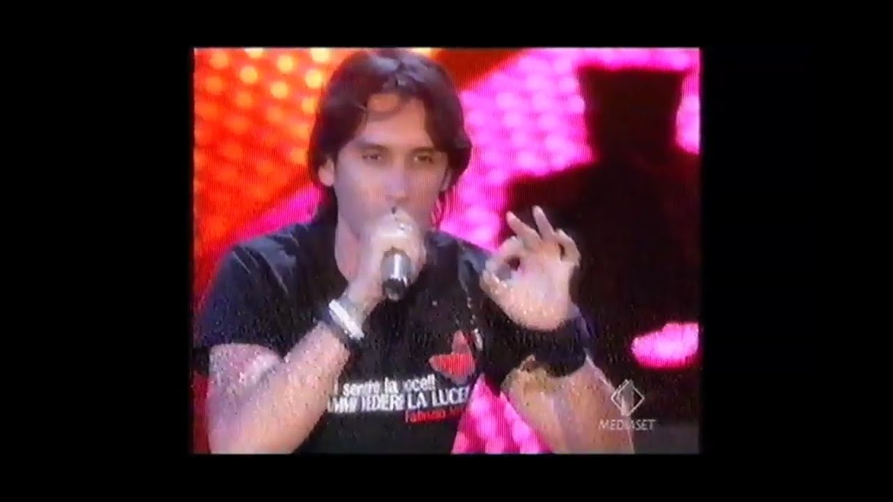 Fabrizio Moro - Fammi Sentire La Voce (1 Puntata Del Festivalbar 2007 Milano)