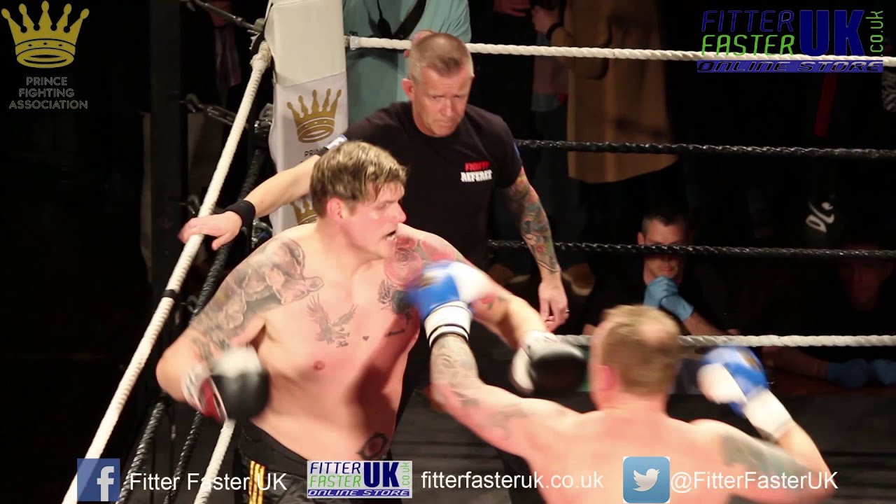 White Collar Boxing - Jason Davies VS Andy Lock Highlights