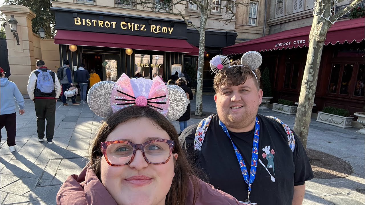 Disneyland Paris Day 2 | Eating at Chez Rémy | Tales of magic 