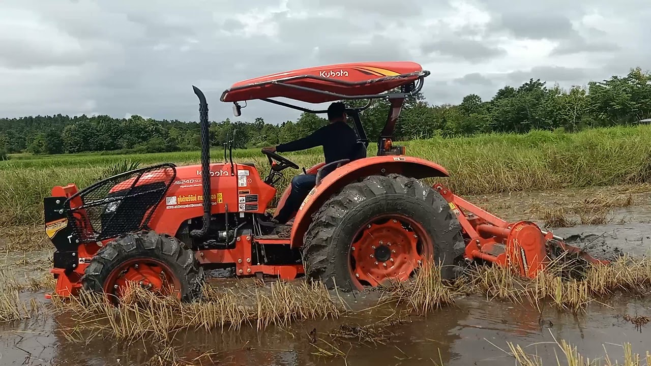 M6240รถโครงการนาแปลงใหญ่ลงั่นนาน้ำ ดอกยางหลังที่สั่งเปลี่ยนเพื่อลงนาน้ำ จะตอบโจทย์ได้หรือไม่???