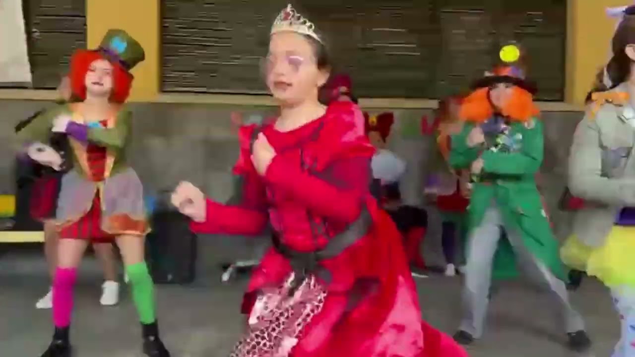 BAILE DE CARNAVAL DE SEXTO DE PRIMARIA