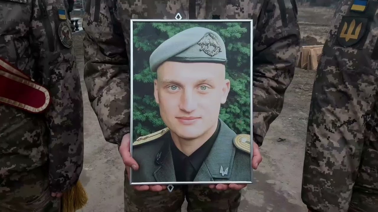 У Коростишеві попрощалися з Миколою Тимошенком, який повернувся додому на щиті