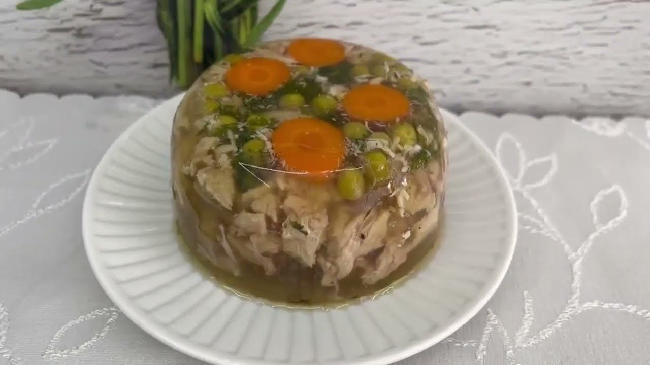 Świąteczna galareta drobiowa