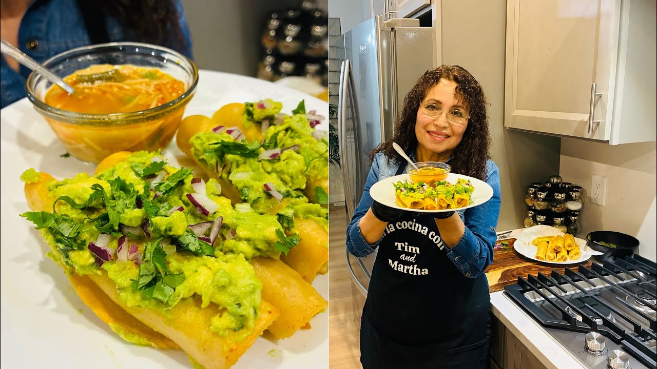 Flautas de pollo . . . con una deliciosa sopa de fideo #comidatradicional #mexicana 