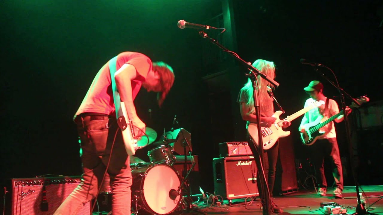 Bully - Picture (Live at Rough Trade)