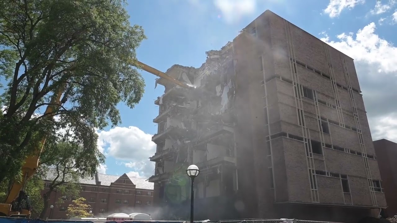 Fleming Administration Building demolition begins