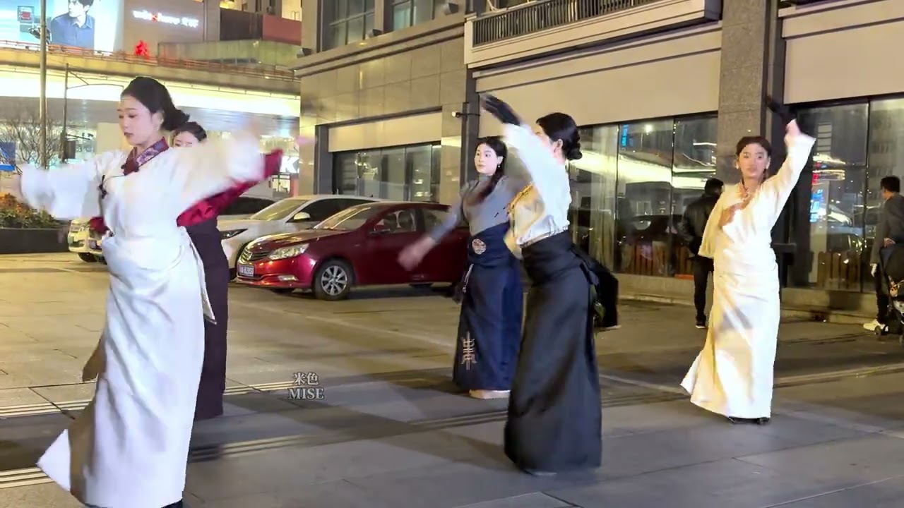 《心中誕生的姑娘》#藏族舞#Tibetan Dance#チベットダンス#Tibetanischer Tanz#티베탄 댄스