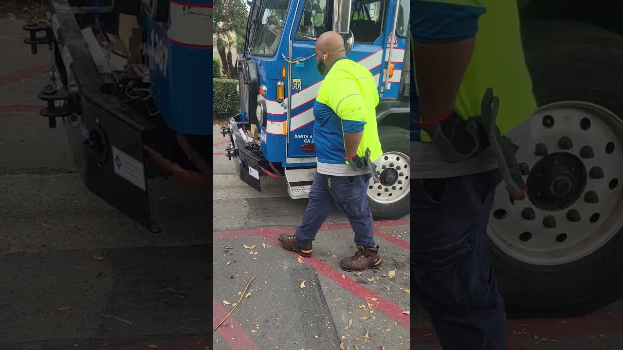 Republic services garbage truck on late recycle collection filmed today with a horn 