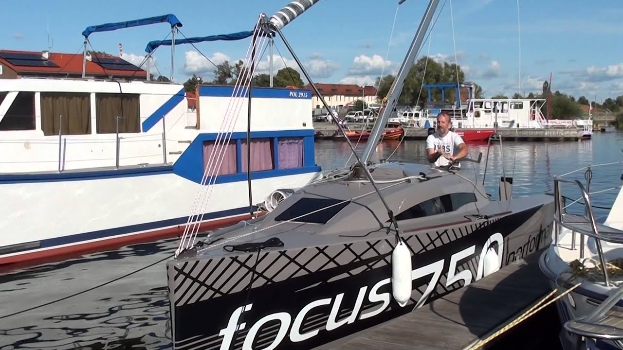 Focus 750 mast lowering system