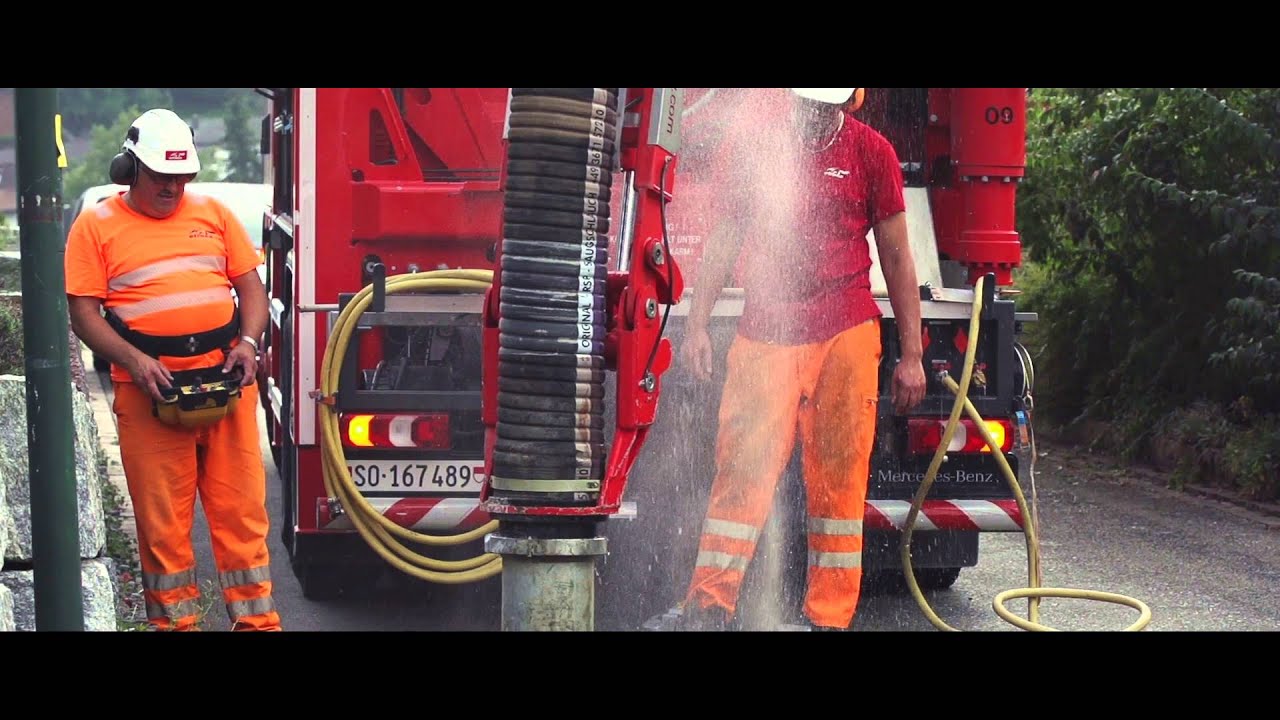Etraxa: Camions d'aspirateur à l'oeuvre