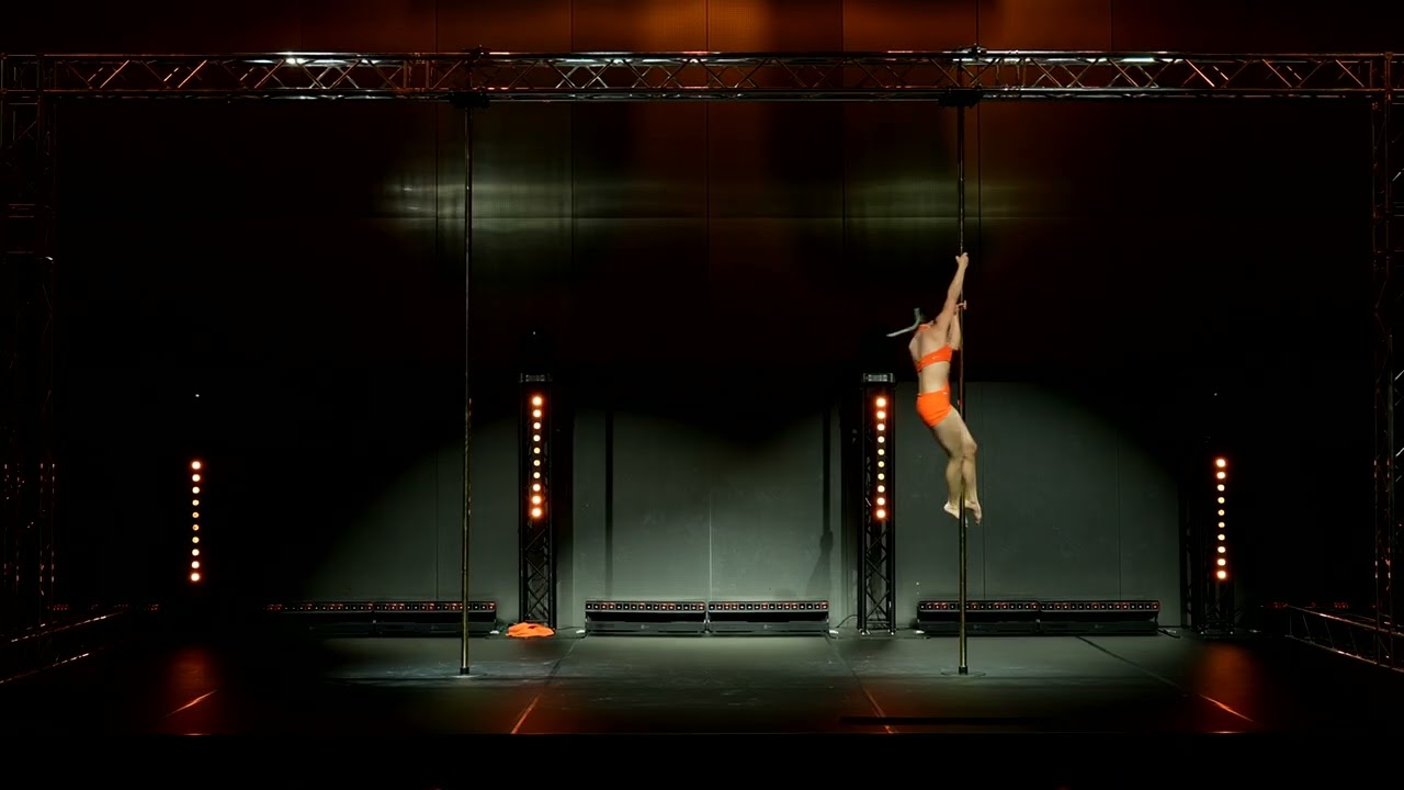 2nd Place   Art Junior 12 14   Professional   Zofia Zakrzewska   Pole Dance Show 2025