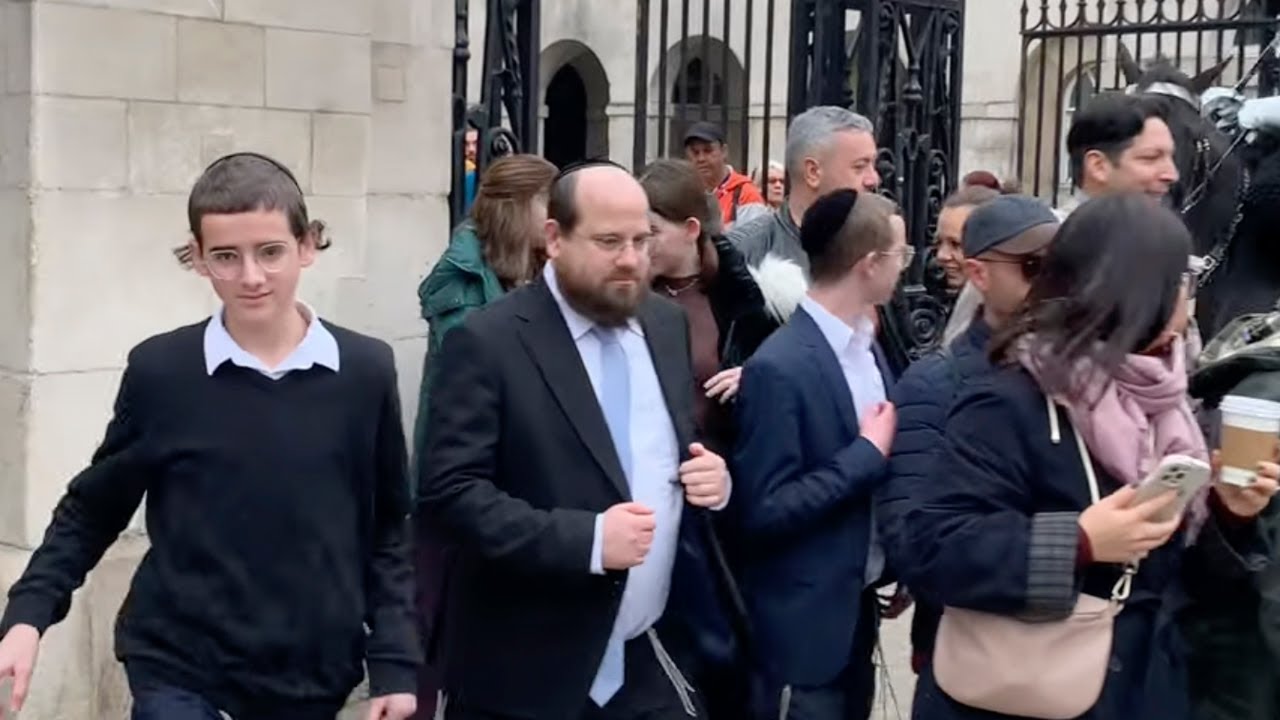 ‼️😡King’s Horse Has Had Enough: 🐴Disrespect Leads to a Shocking Response