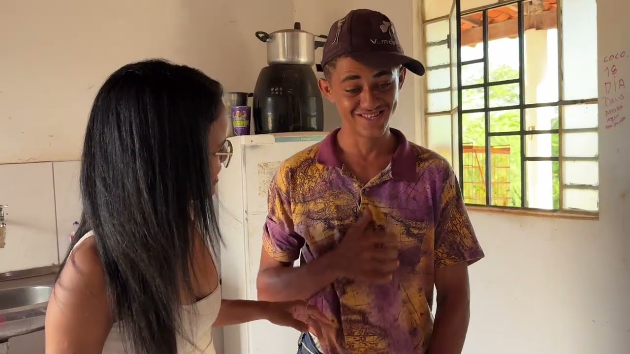 TROUXE LAMBU PARA FAZER UMA CONSULTA EM ADRIANO