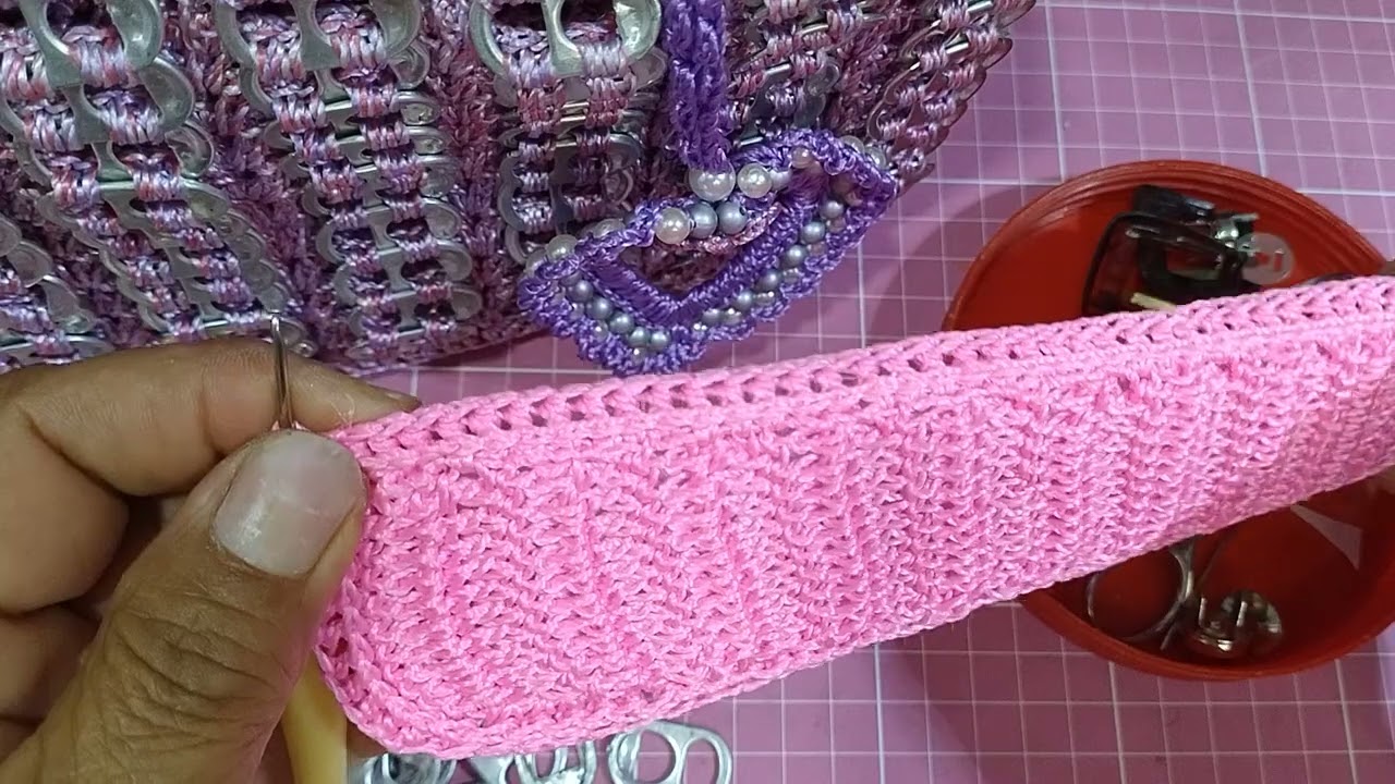 bolsa perfeitinha feita com lacres de latinha