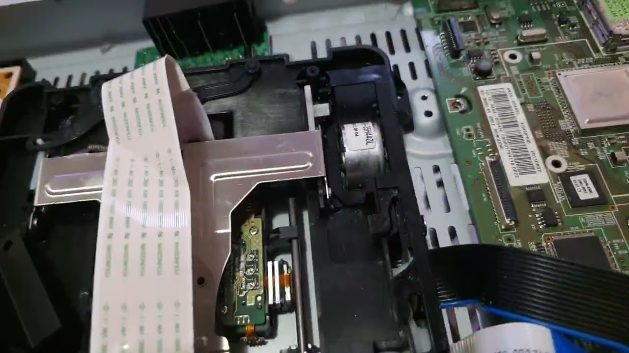 SCRAPPING / scrapping a samsung blue ray player for gold and other precious metals