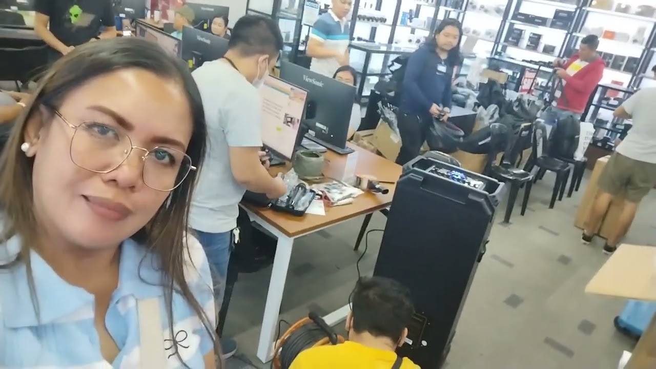 BUMILI KAMI NG PARTY BOOM BOX GAGAMITIN SA PASKONG DARATING MERRY NA CHRISTMAS PARTY PA