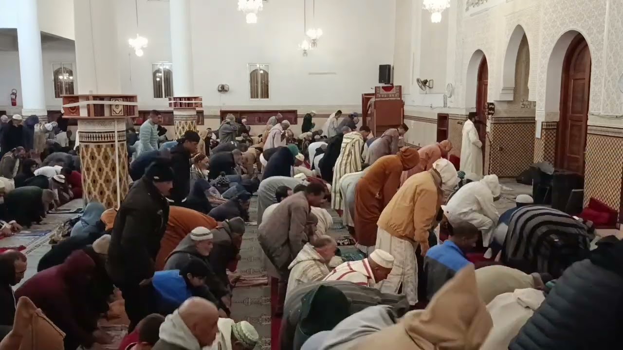 صلاة التراويح بالدار البيضاء 🇲🇦تلاوة خاشعة للشيخ عبد الرزاق القزدوري مسجد السلام 1 حي أناسي 