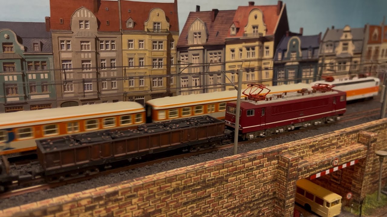 Gemütlich muss es zugehen bei meiner kleinen Bahn, Modellbahn Fahrvideo Spur N