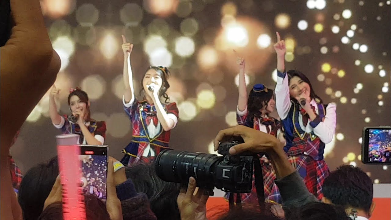 JKT48 ~ Karena Kusuka Dirimu ~ Daihatsu GIIAS 2025 