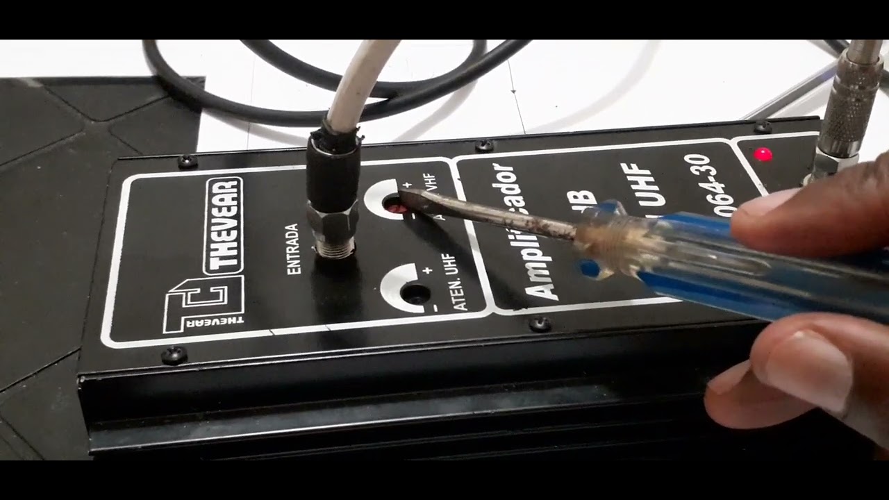 AMPLIFICADOR DE POTÊNCIA AJUSTE DE GANHO/ANTENAS