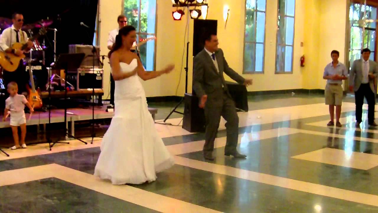 Funny surprise wedding dance - Baile de novios sorpresa divertido (Justin & Isabel)