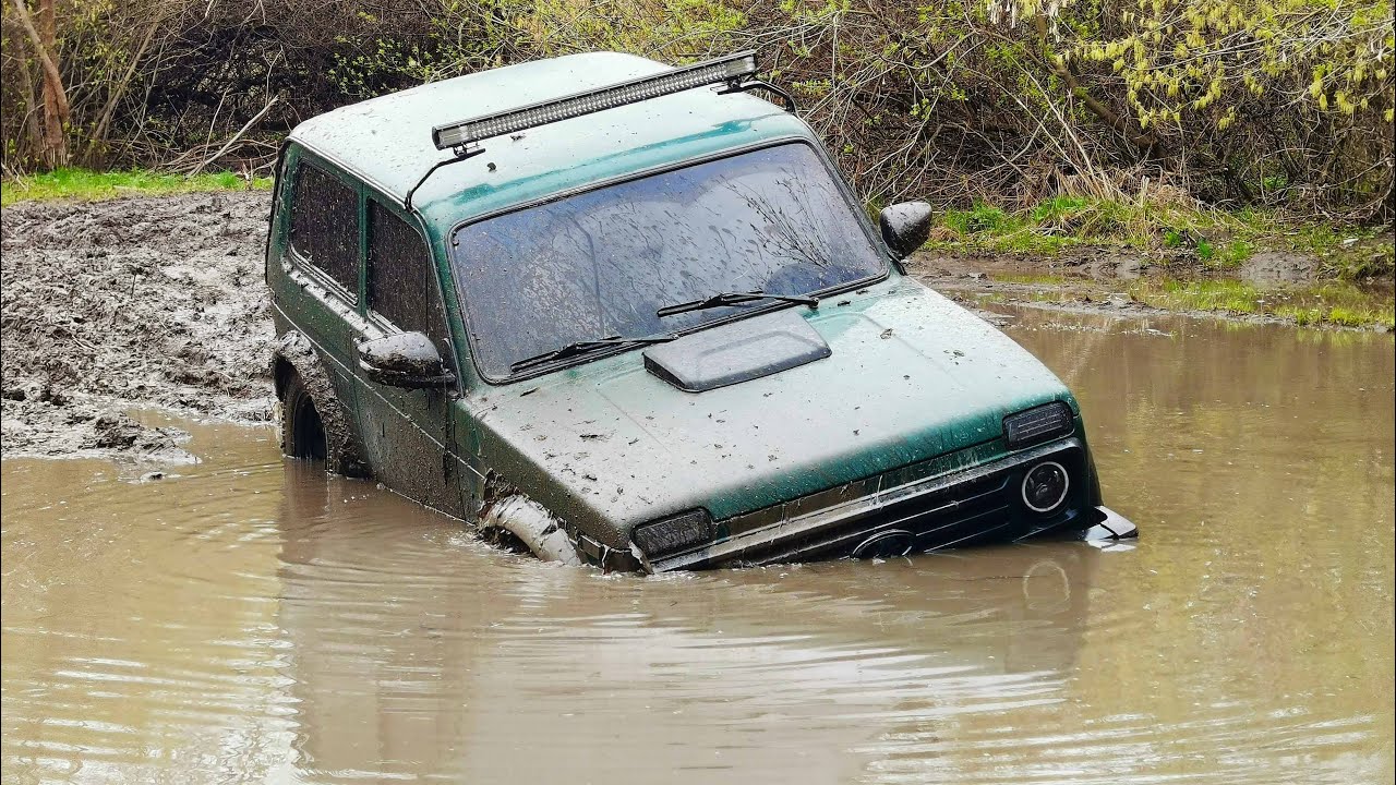 НИВЫ в БОЛОТЕ против ГАЗ 69, Suzuki JIMNY, НИВА 16кл. ОФФРОАД