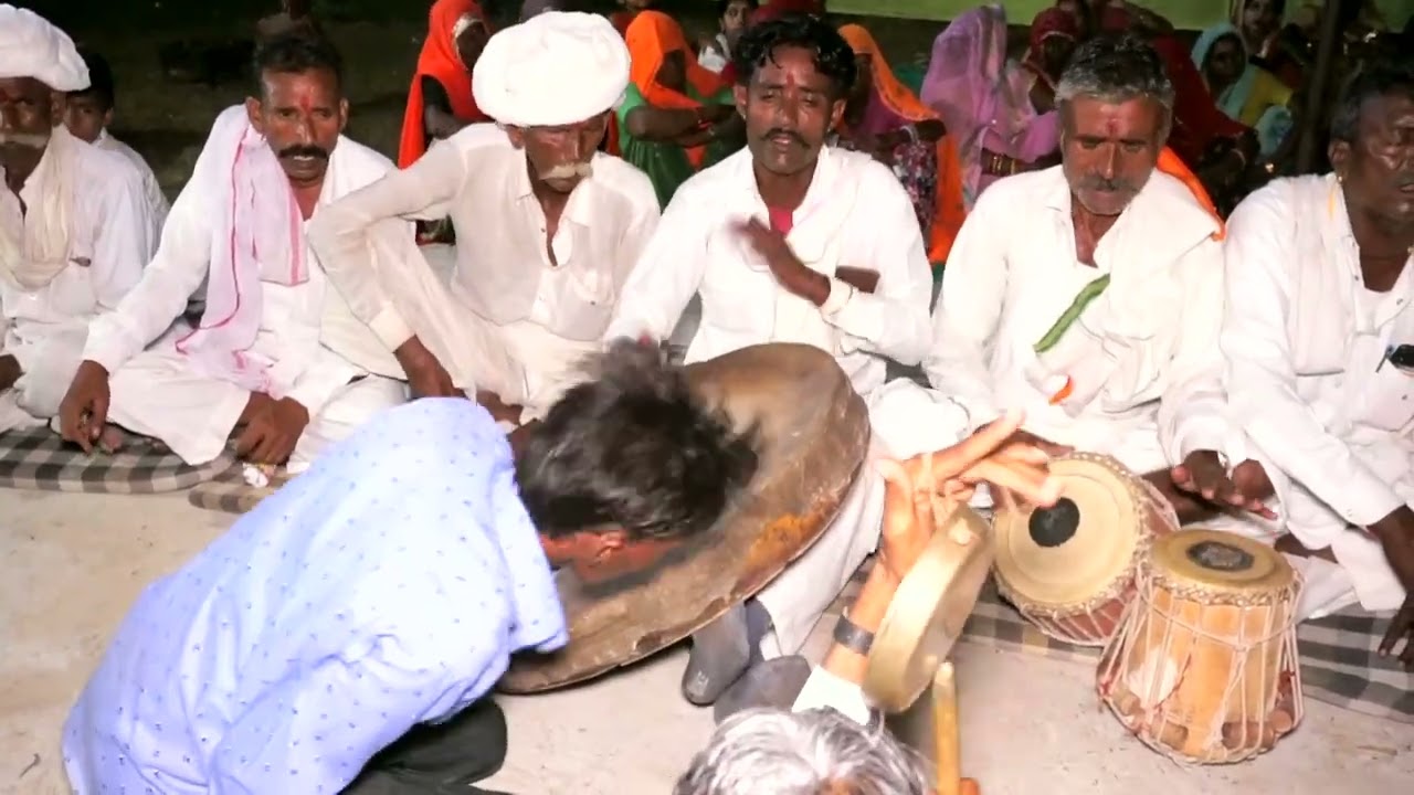 भेरू बाबा को आते हुए लाइव देखें l देवता आते हुए l bhairu baba l #jagran_bhajan #bhagtai  #bhairuji