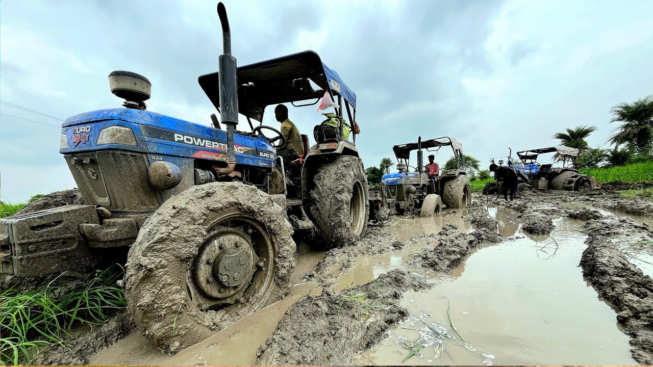 Sonalika Tractor फँसा 😱 Powertrac Tractor ने निकाला बाहर 🚜💪 | Tractor Pulling Challenge