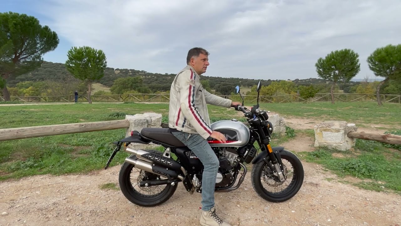 Prueba y Opinión SWM 125 OUTLAW