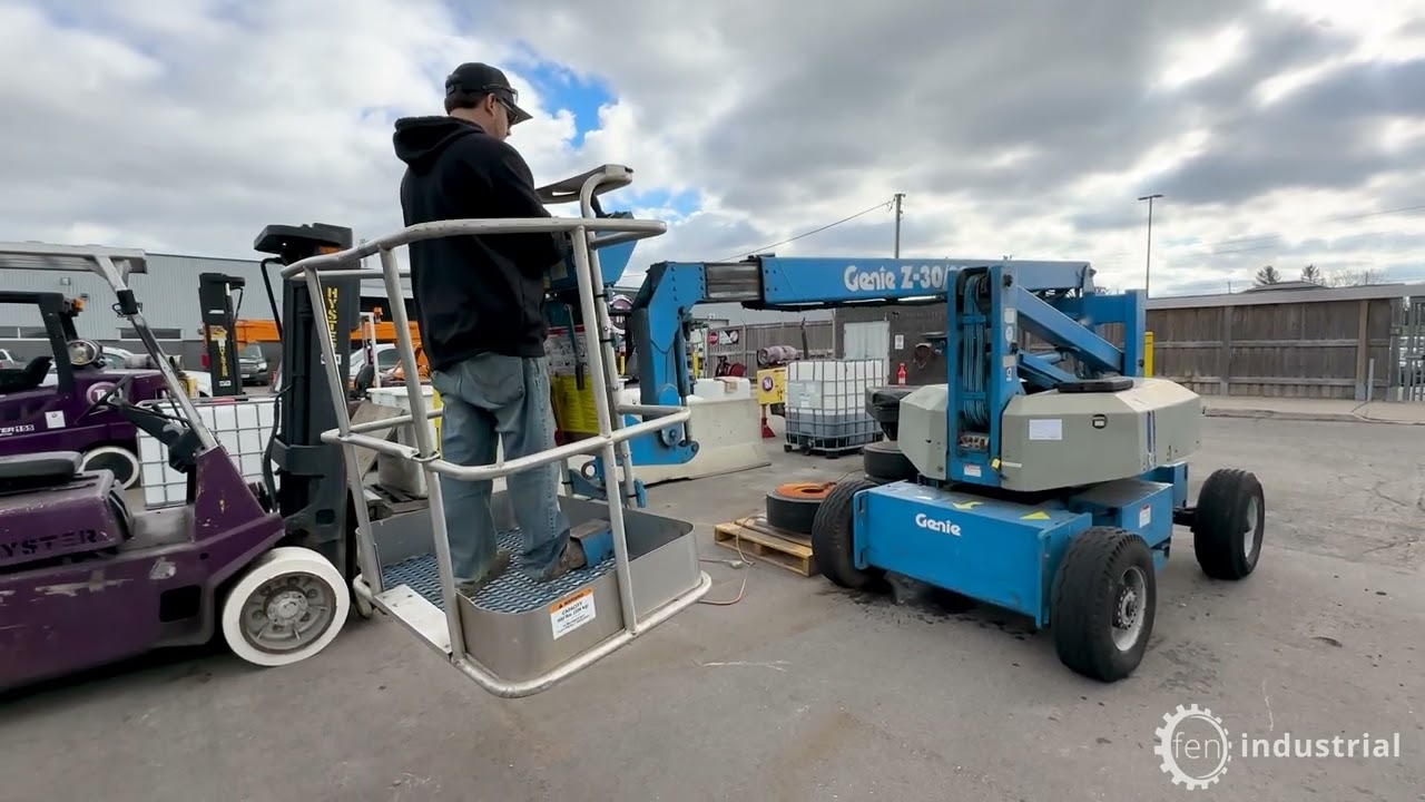 GENIE Z-30/20 ARTICULATING BOOM LIFT