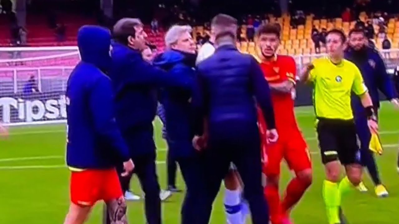 Manager Goes Full Zidane