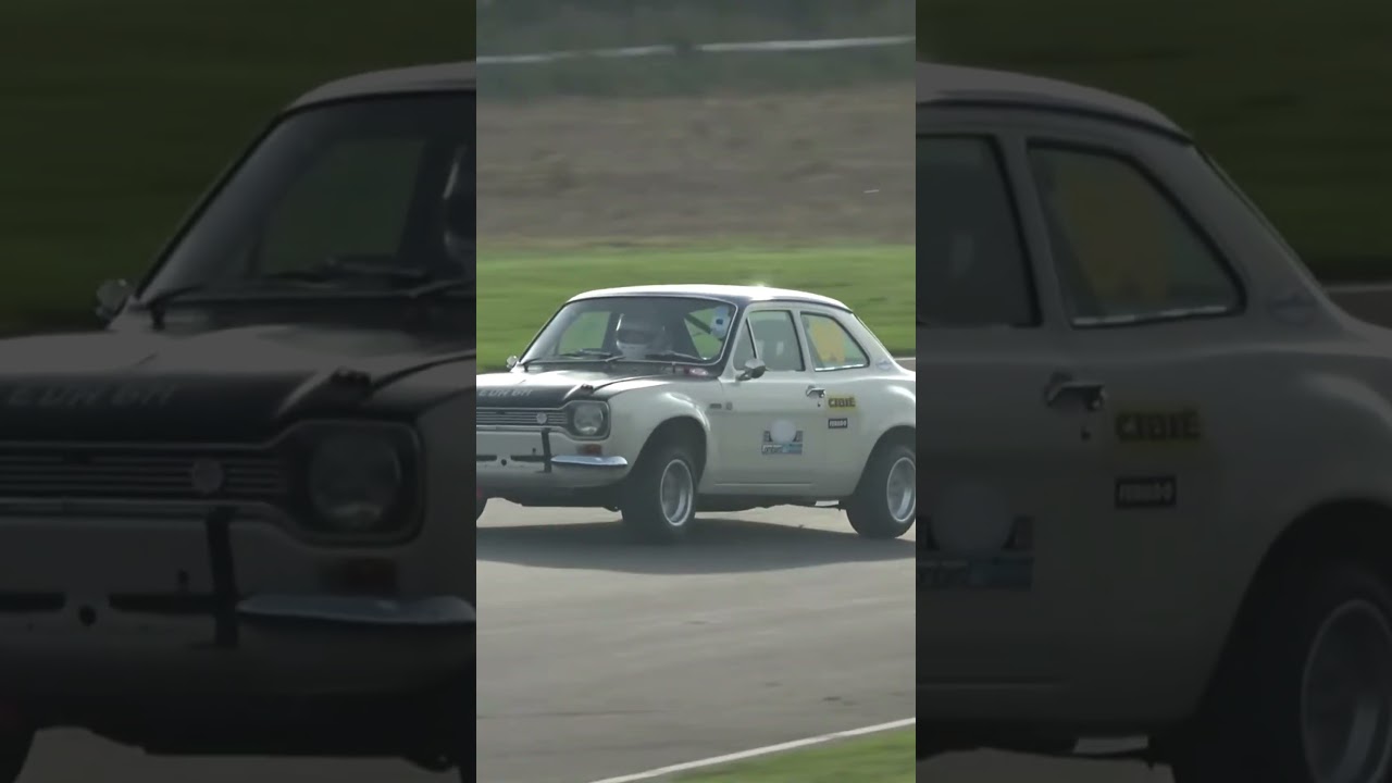 Escort Mk1 AVO on Circuit 
