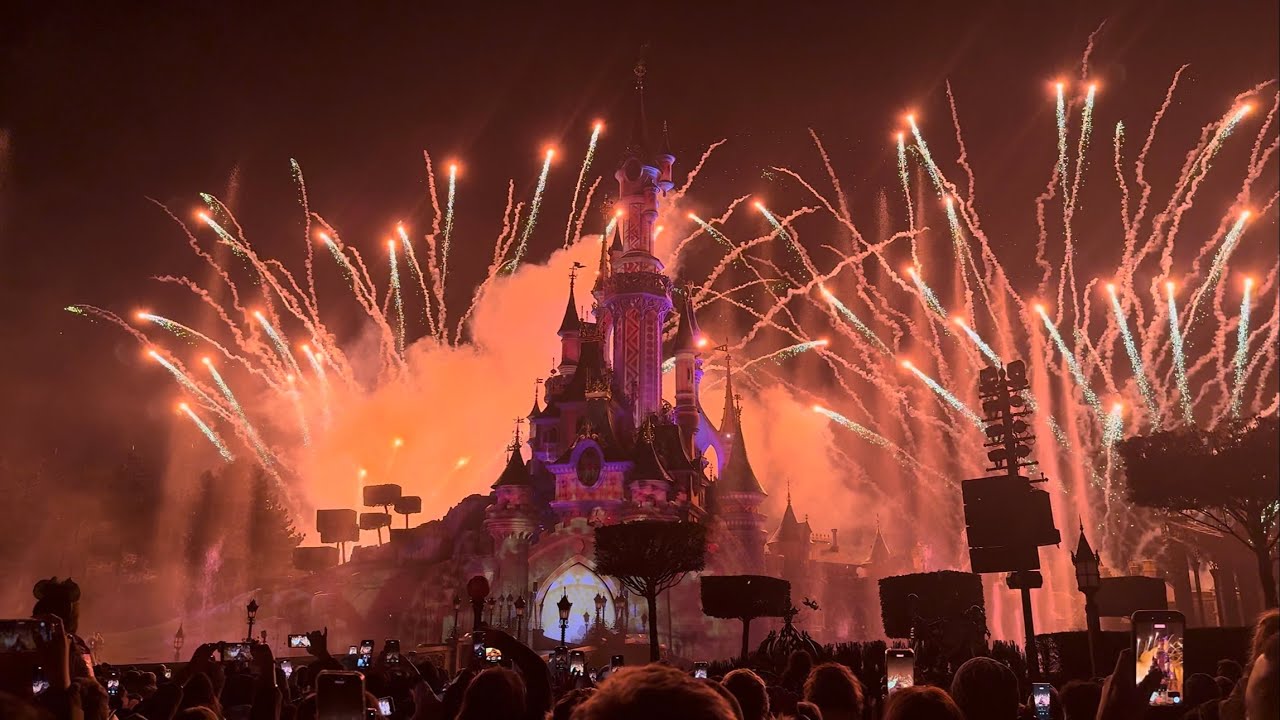 [4K] Fireworks in Disney Tales of Magic | Disneyland Paris 2025