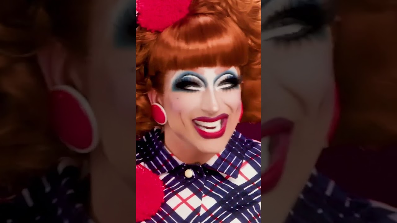 Bianca puts Raja & Bob The Drag Queen on BLAST!&nbsp;😂&nbsp;#ThePitStop #Shorts