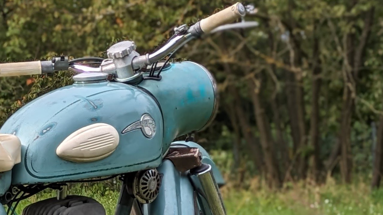 MZ ES 250/0 aus 1958/ Herbstausfahrt im Wald/ Märkische Schweiz/ Purer Klang/ POV/ 4K 60fps