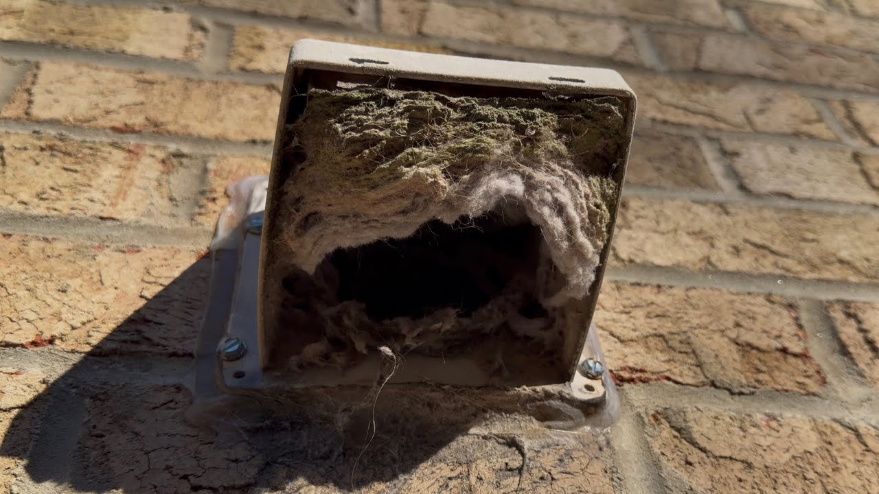 HOMEOWNER OBLIVIOUS! Umm, NO! This Isn't Normal!!! DRYER VENT CLEANING!!!