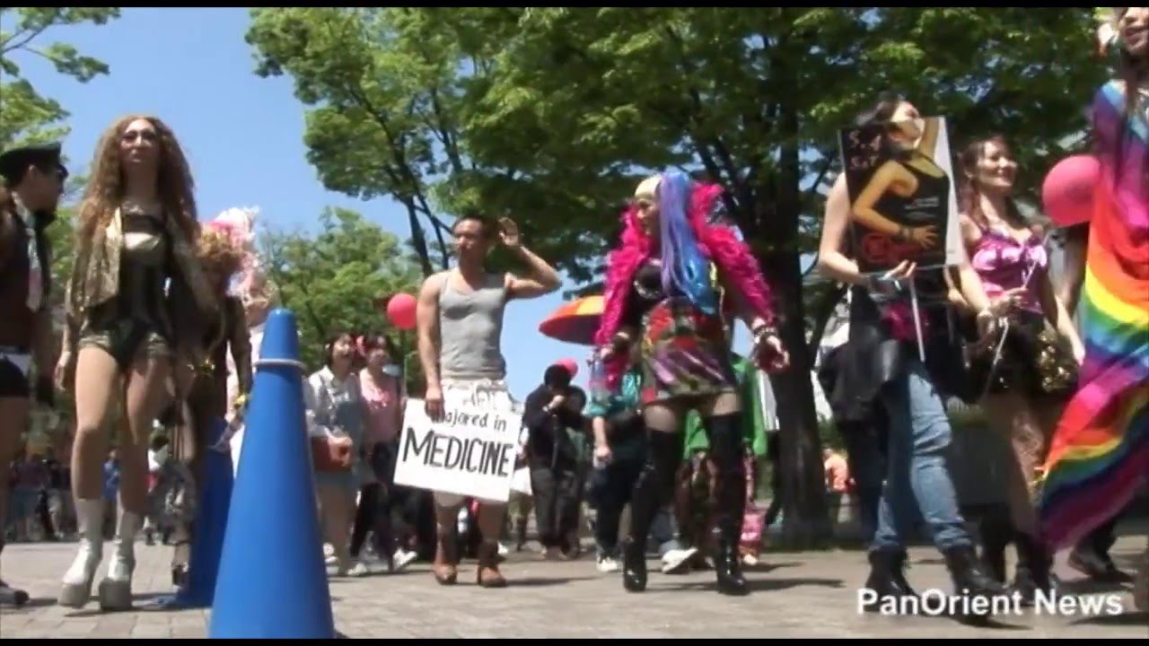 Tokyo Rainbow Pride Parade 2013 تظاهرة دعم المثليين في طوكيو