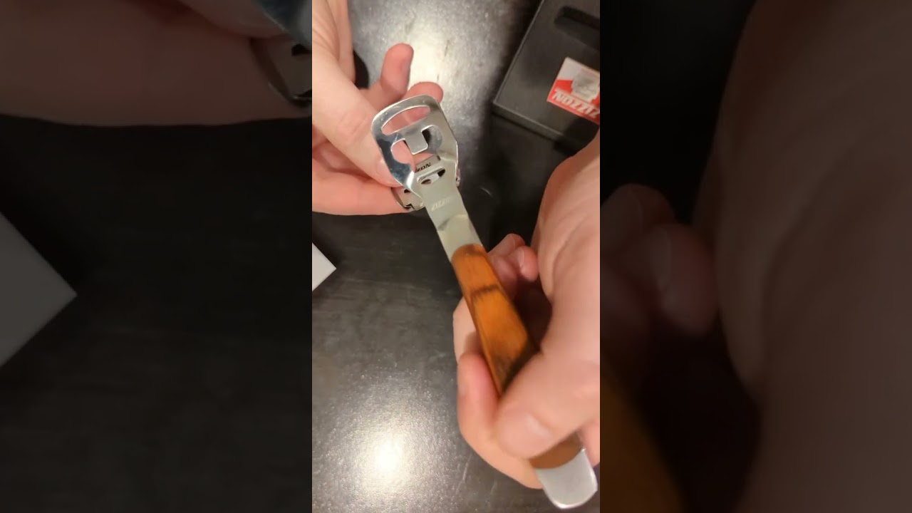 Zizzon Callus Remover - How To Change the Blade on this Callus Shaver