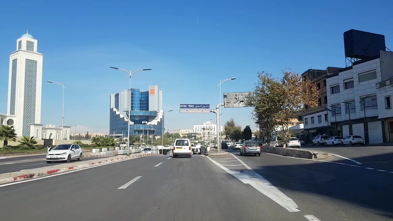 Driving in oran Algérie 05 12 2018 وهران الجزائر