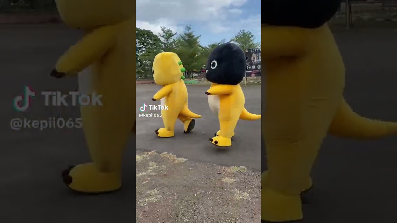 BADUT YANG LAGI VIRAL DI SINGA DEPOK MEDIA PUTRA
